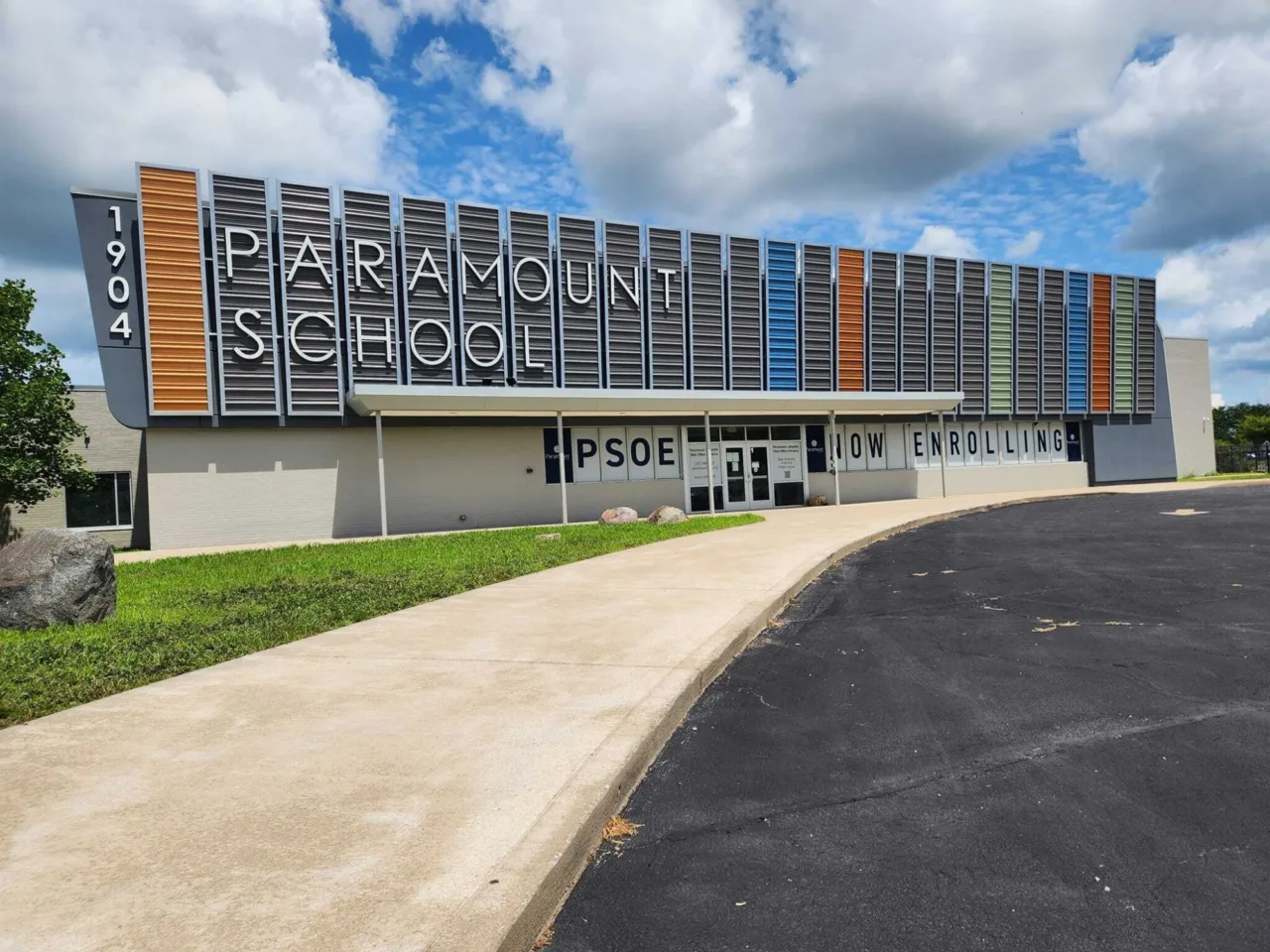 Paramount Lafayette Exterior